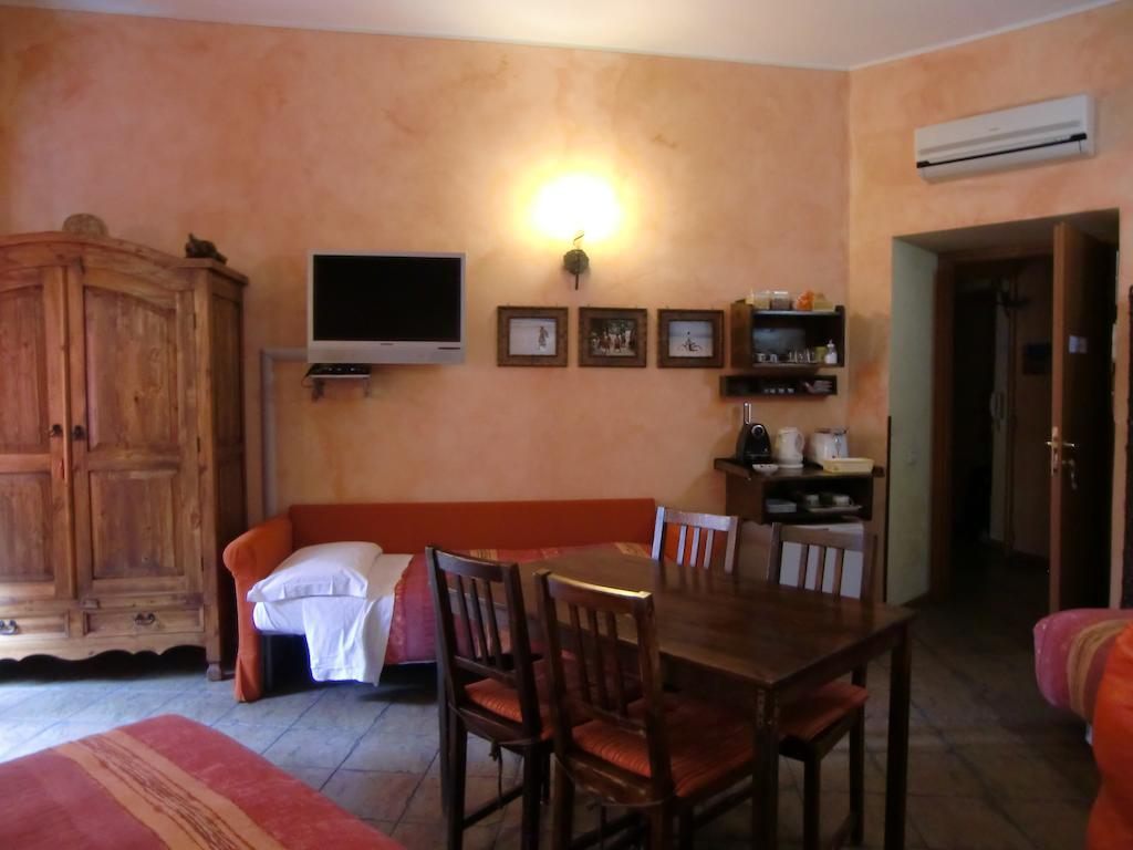 Momi Bed And Breakfast Rzym Pokój zdjęcie
